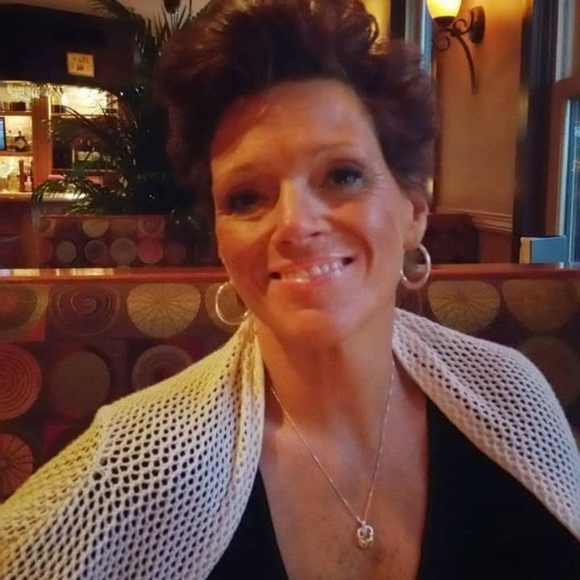 Meet your Posher, Dorothy - Picture 4 of 4